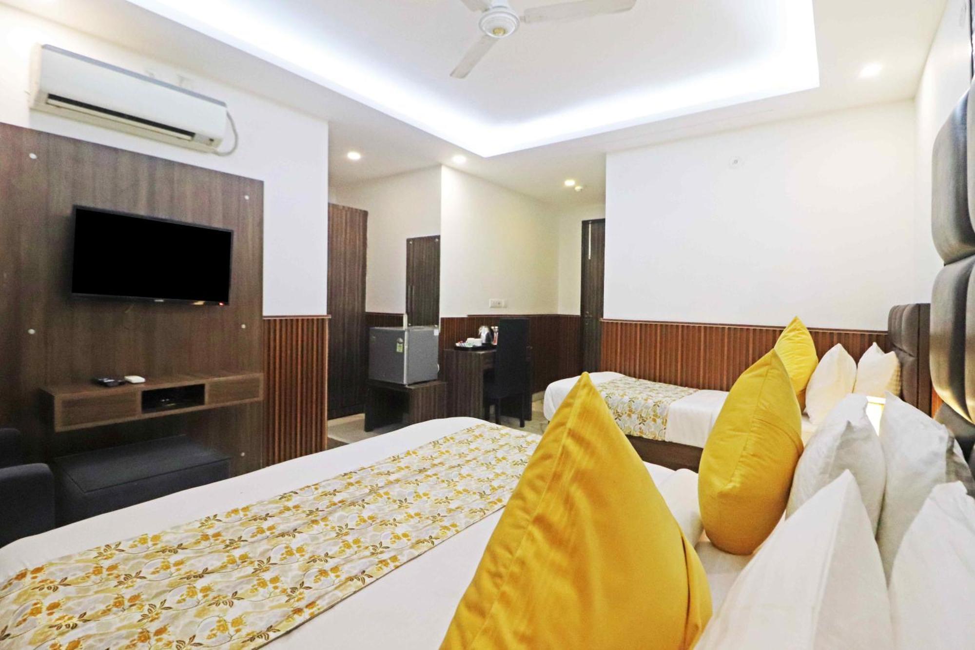Hotel Mayda Prime Near Delhi Airport Új-Delhi Kültér fotó