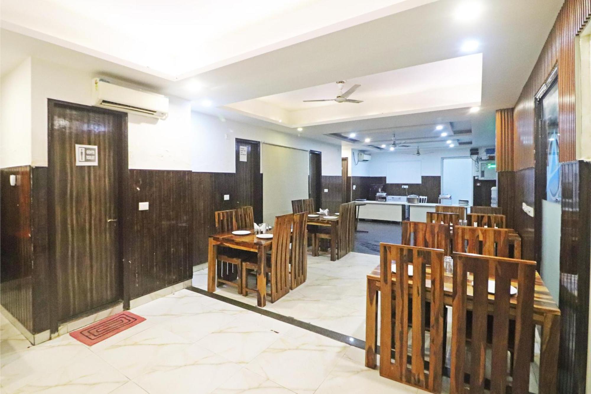 Hotel Mayda Prime Near Delhi Airport Új-Delhi Kültér fotó