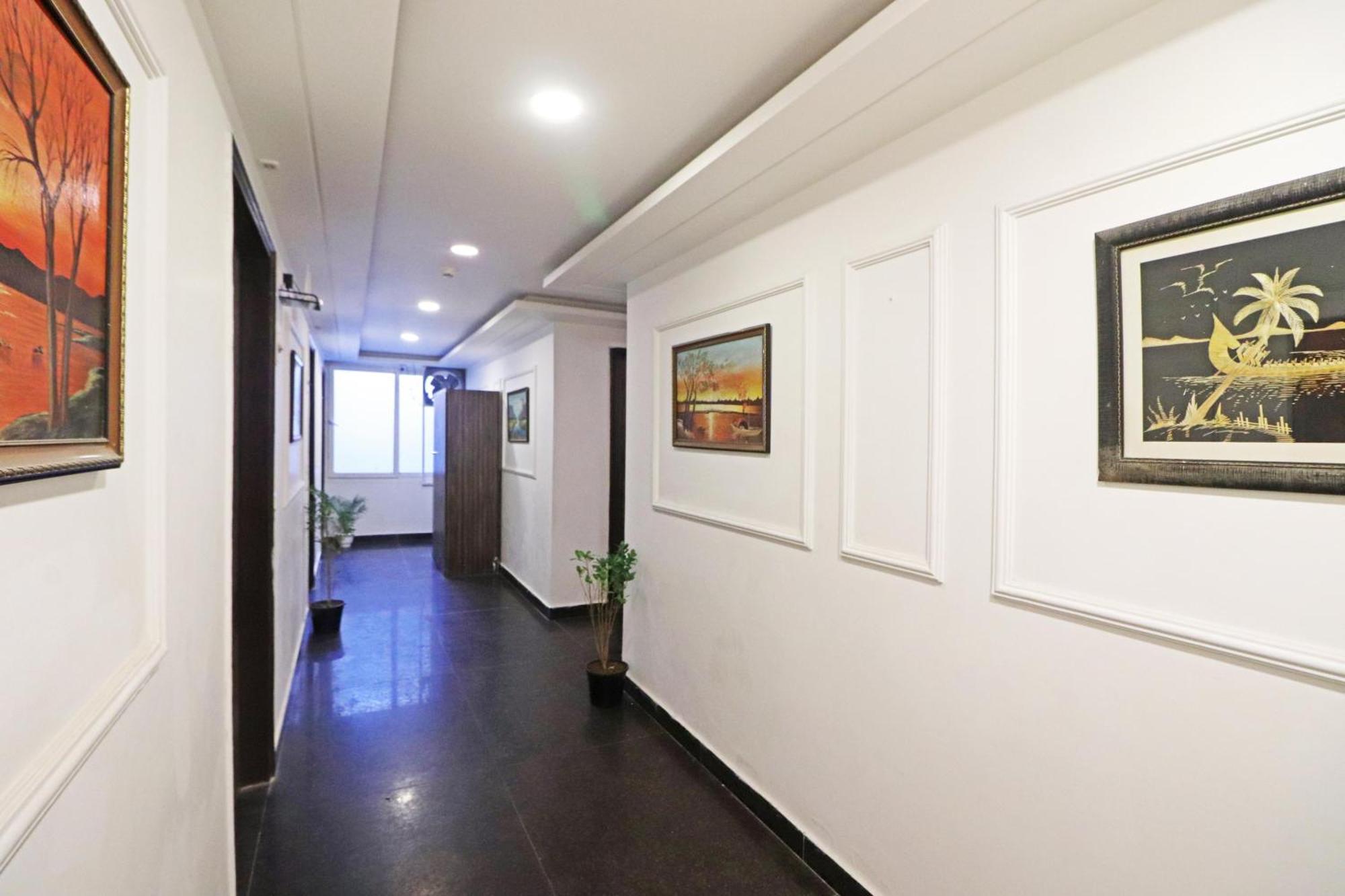 Hotel Mayda Prime Near Delhi Airport Új-Delhi Kültér fotó