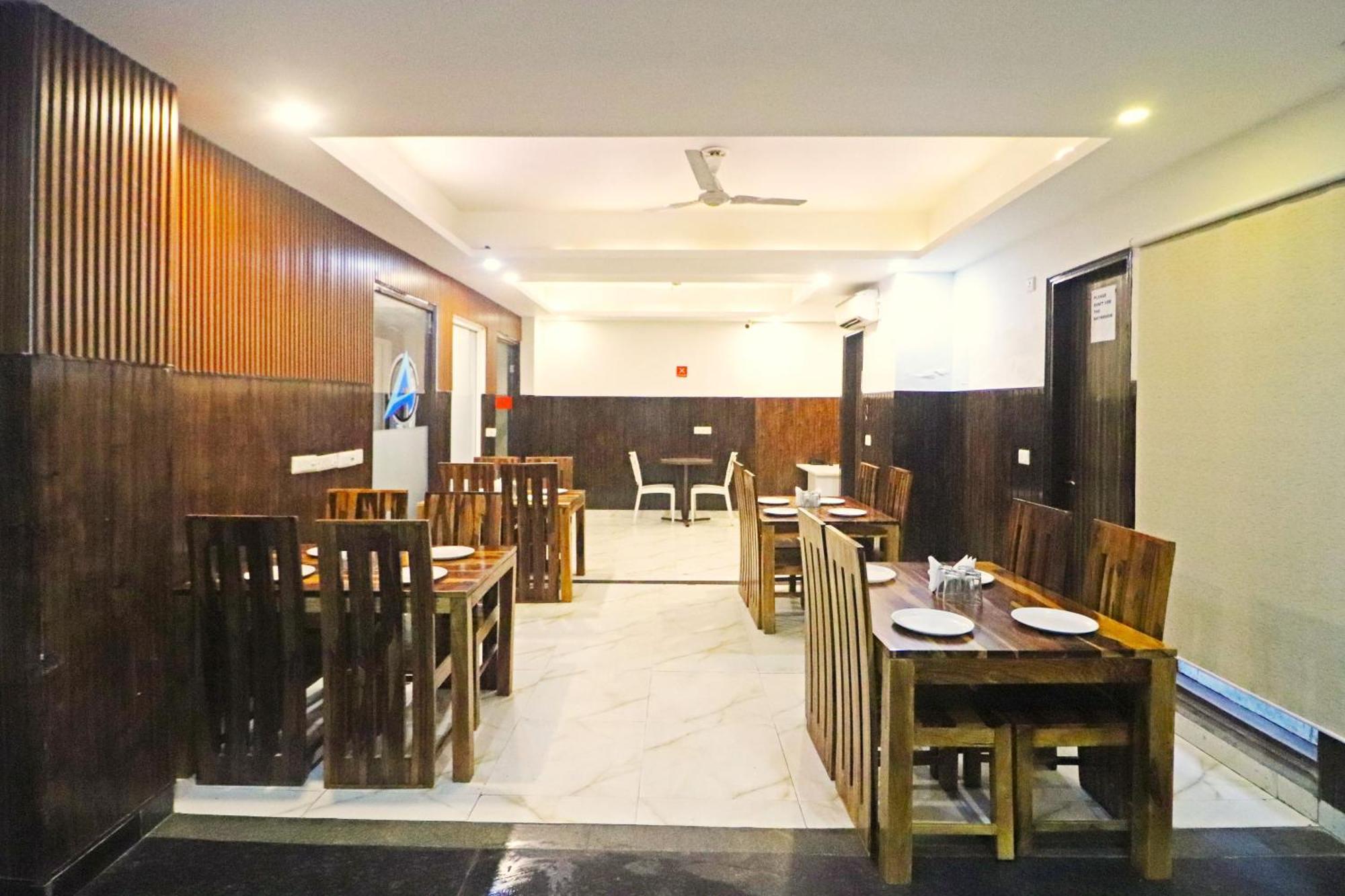 Hotel Mayda Prime Near Delhi Airport Új-Delhi Kültér fotó