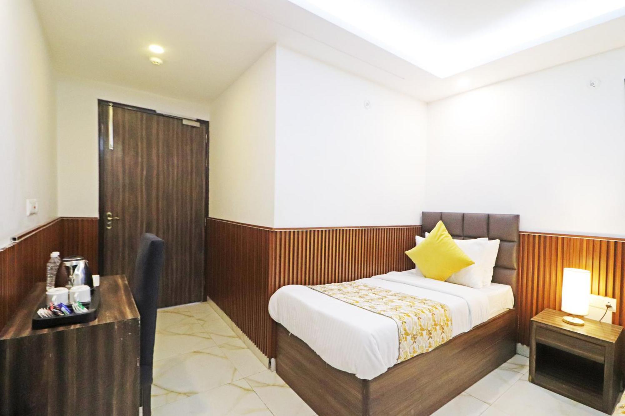 Hotel Mayda Prime Near Delhi Airport Új-Delhi Kültér fotó