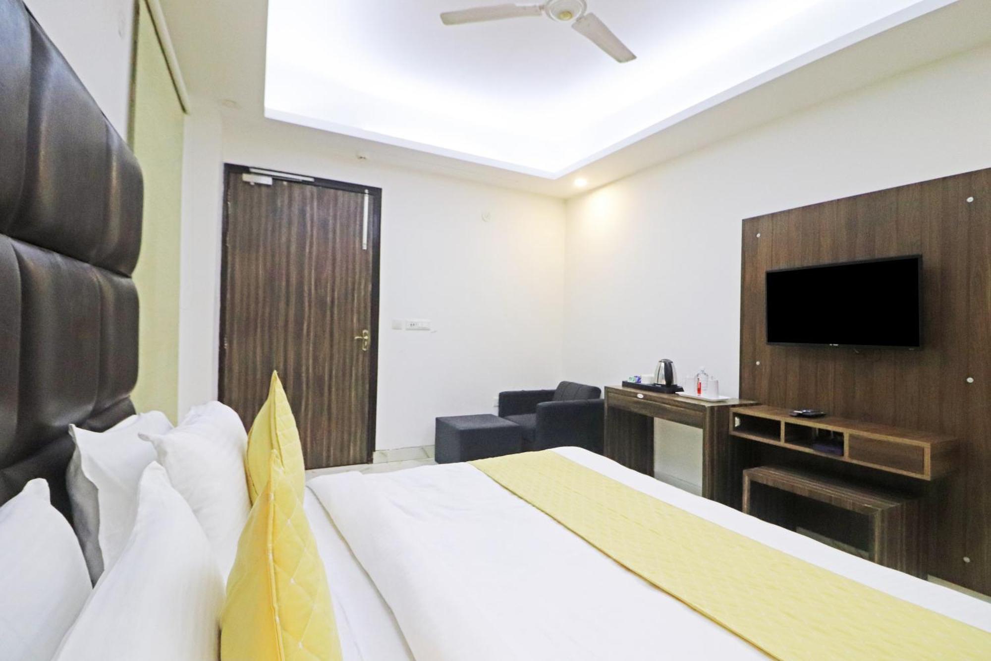 Hotel Mayda Prime Near Delhi Airport Új-Delhi Kültér fotó
